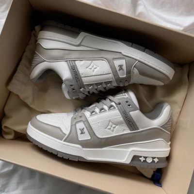 Louis Vuitton Trainers Monogram  White Grey NNL241107036